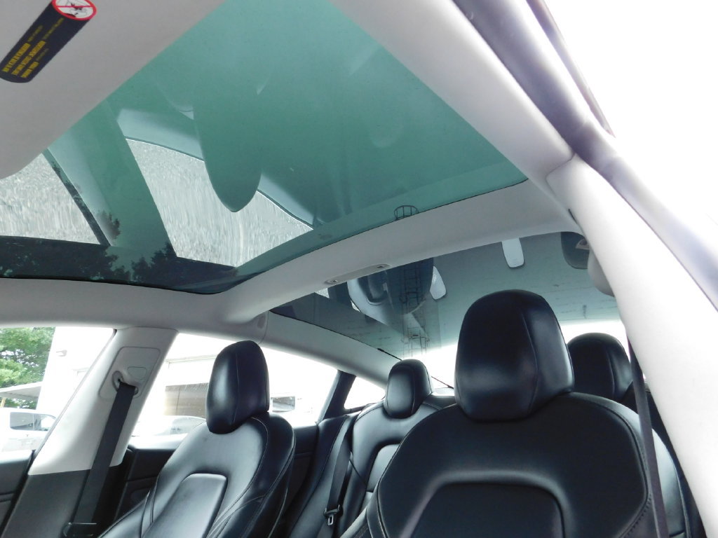 Used 2019 Tesla Model 3 Standard Range Plus RWD image 16