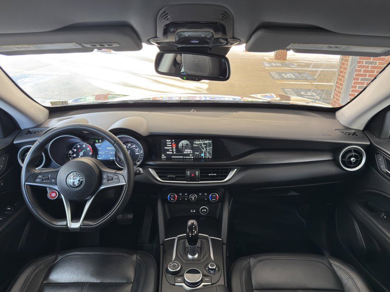 Used 2018 Alfa Romeo Stelvio AWD image 20