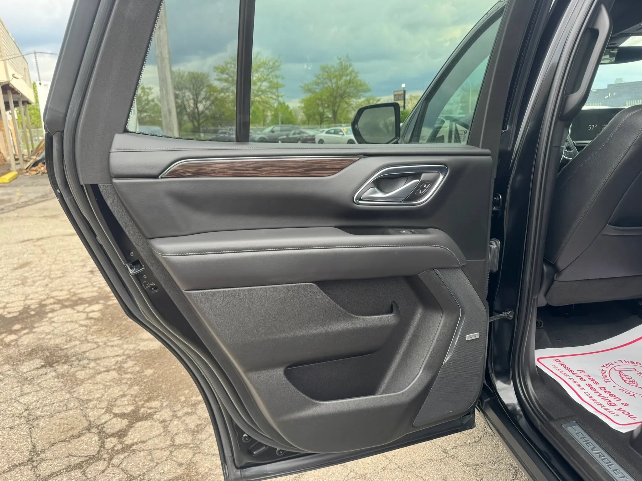 Used 2022 Chevrolet Tahoe Z71 AWD/4WD image 16