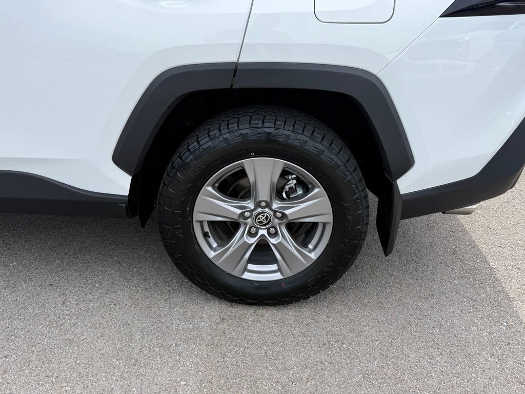 Used 2025 Toyota RAV4 XLE w/ Convenience Package AWD/4WD image 39