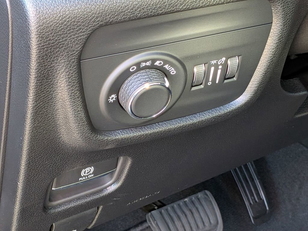 New 2025 Jeep Grand Cherokee L Altitude image 20