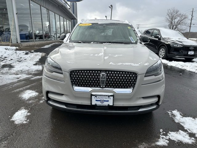 Used 2023 Lincoln Aviator Reserve w/ Equipment Group 201A image 8