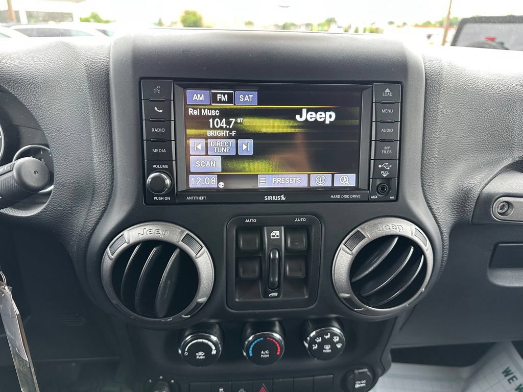 Used 2016 Jeep Wrangler Unlimited Sport AWD/4WD image 19