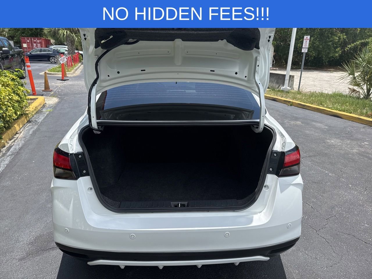 Used 2023 Nissan Versa S FWD image 36