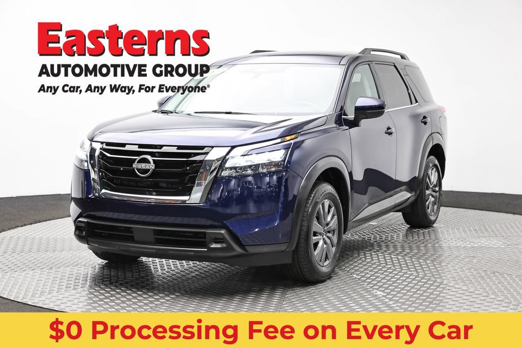 Used 2025 Nissan Pathfinder SV