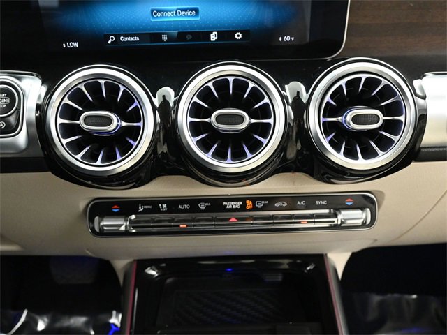 Used 2020 Mercedes-Benz GLB 250 w/ Premium Package image 30