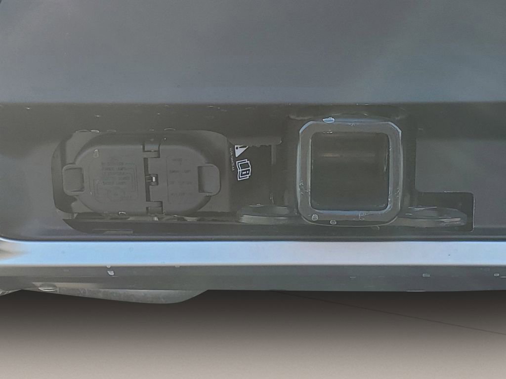 New 2025 Ford Explorer Active w/ Active Comfort Package image 10