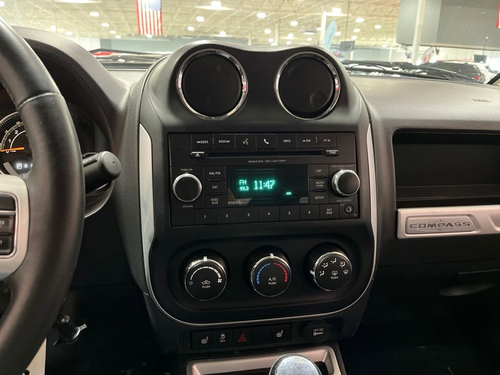 Used 2016 Jeep Compass Latitude AWD/4WD image 23
