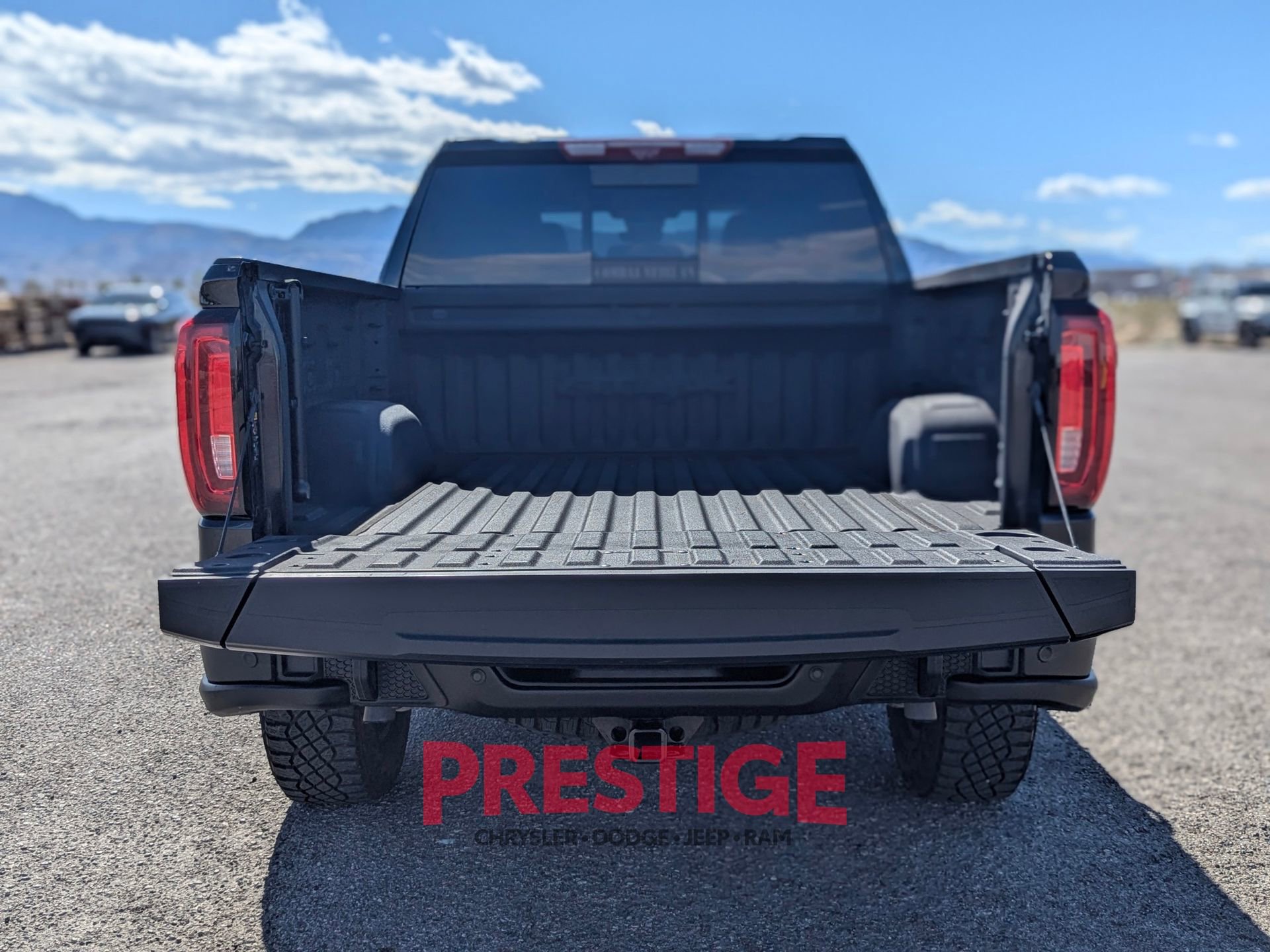 Used 2023 GMC Sierra 1500 AT4X w/ AT4X AEV Edition AWD/4WD image 14