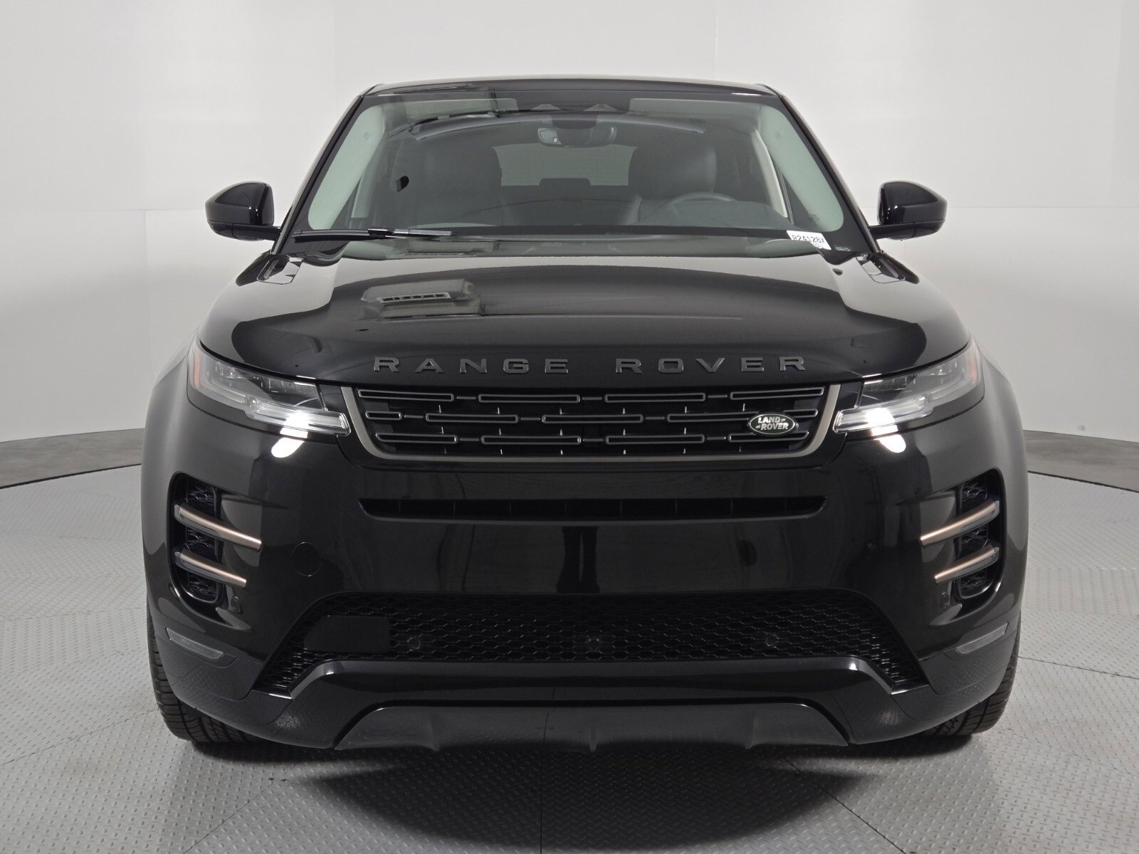 Used 2024 Land Rover Range Rover Evoque Dynamic SE image 8