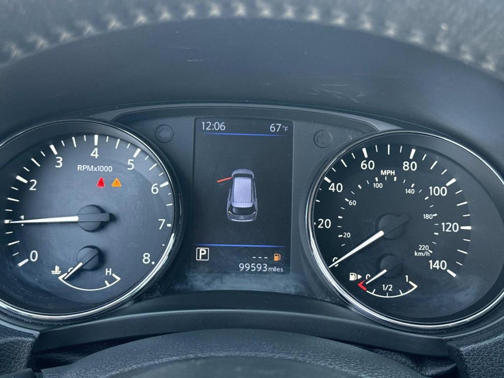 Used 2019 Nissan Rogue SV w/ Premium Package image 31