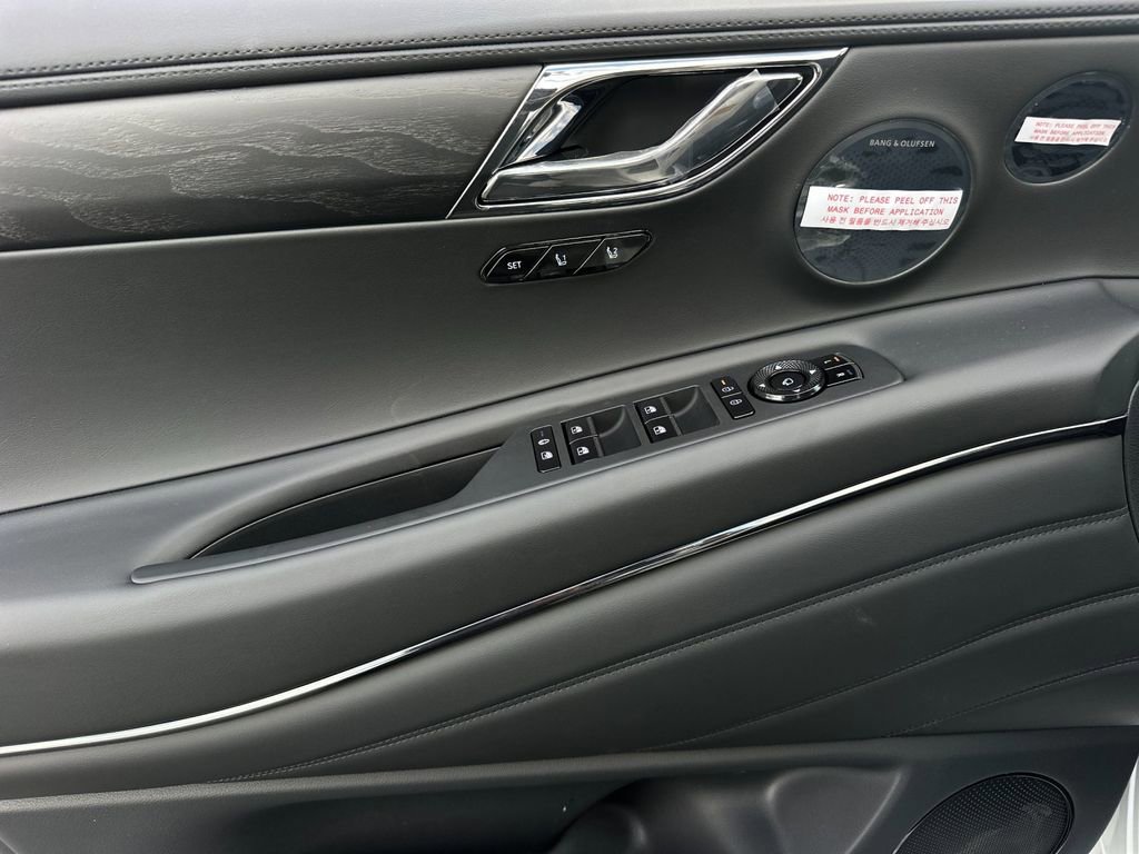 New 2026 Genesis GV80 3.5T e-SC image 11