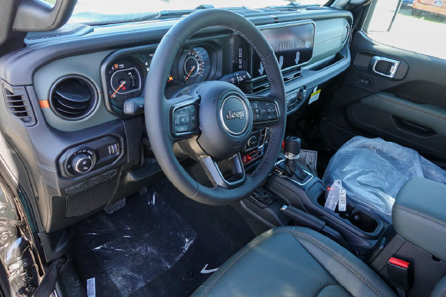 New 2026 Jeep Gladiator Mojave AWD/4WD image 13