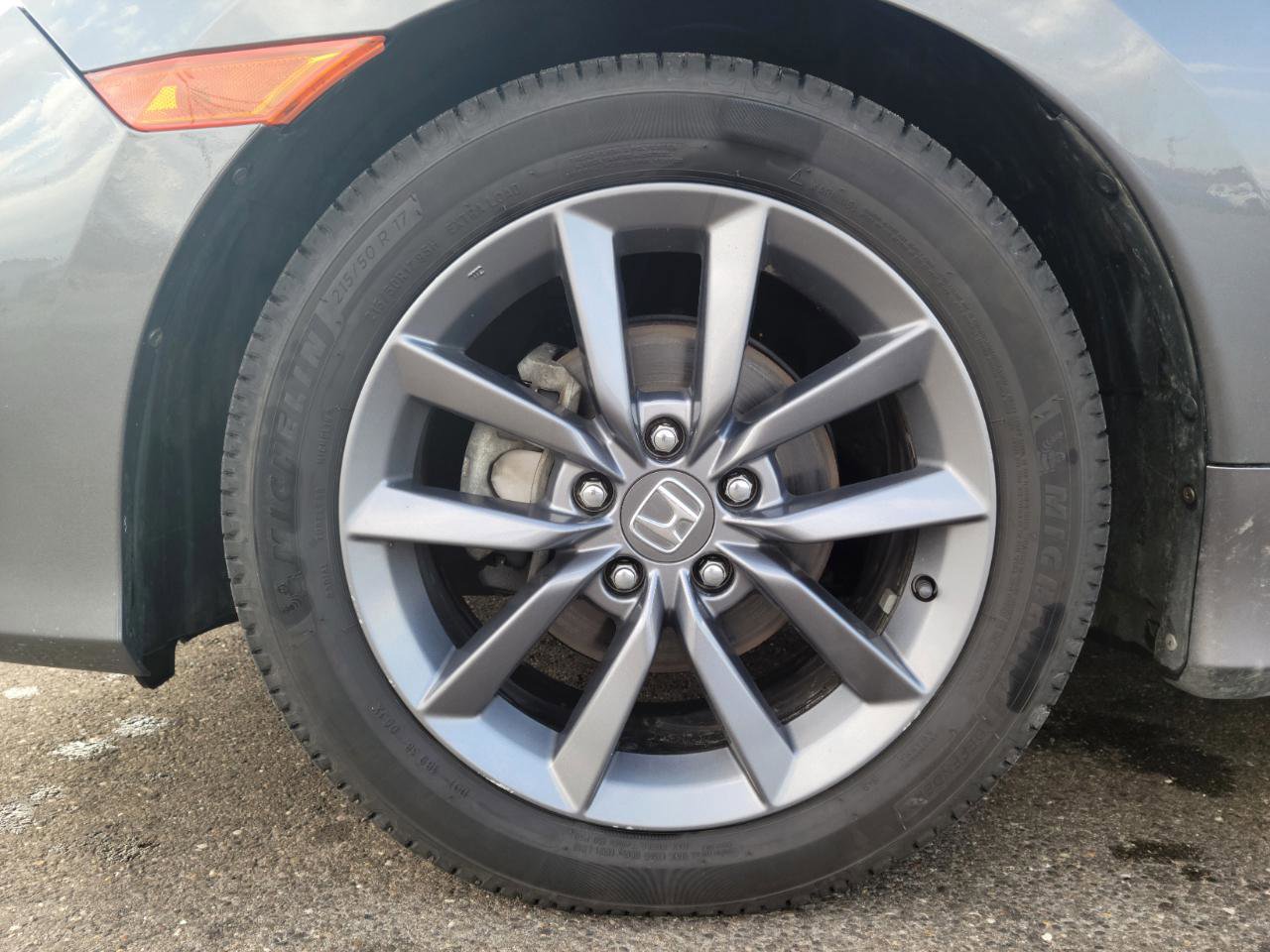 Used 2019 Honda Civic EX-L image 18