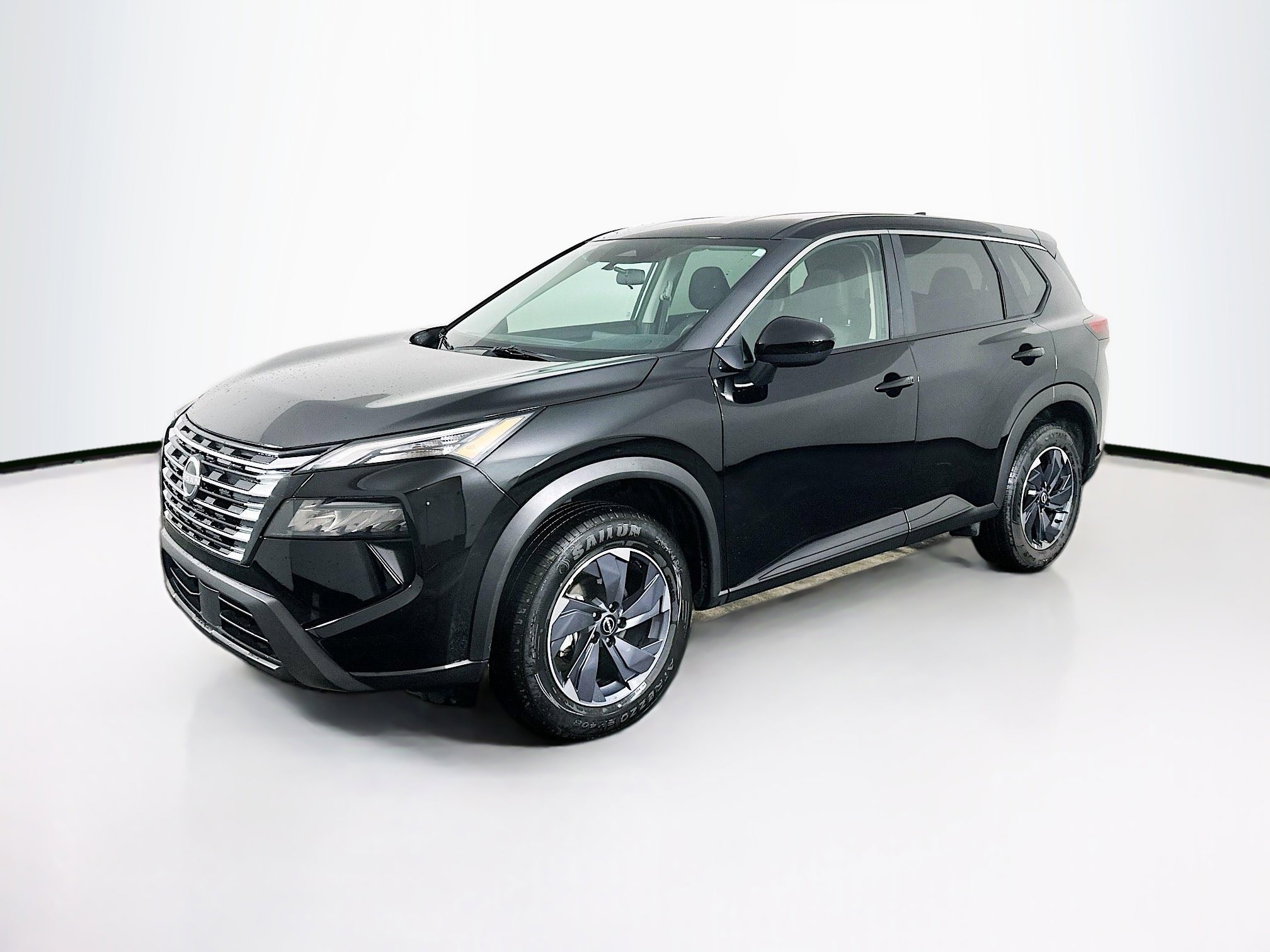 Used 2025 Nissan Rogue SV FWD image 3