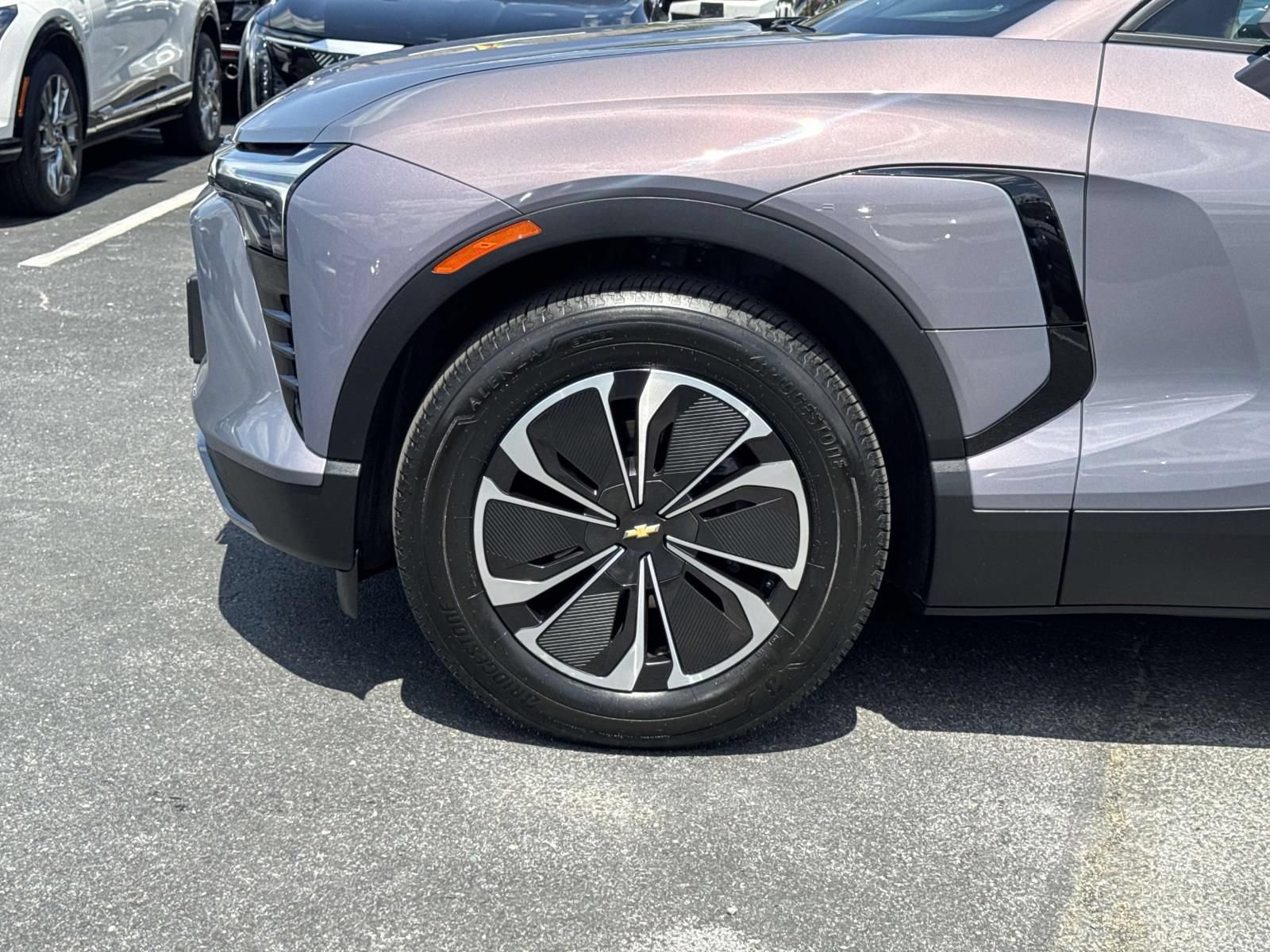 Used 2024 Chevrolet Blazer EV LT AWD/4WD image 29