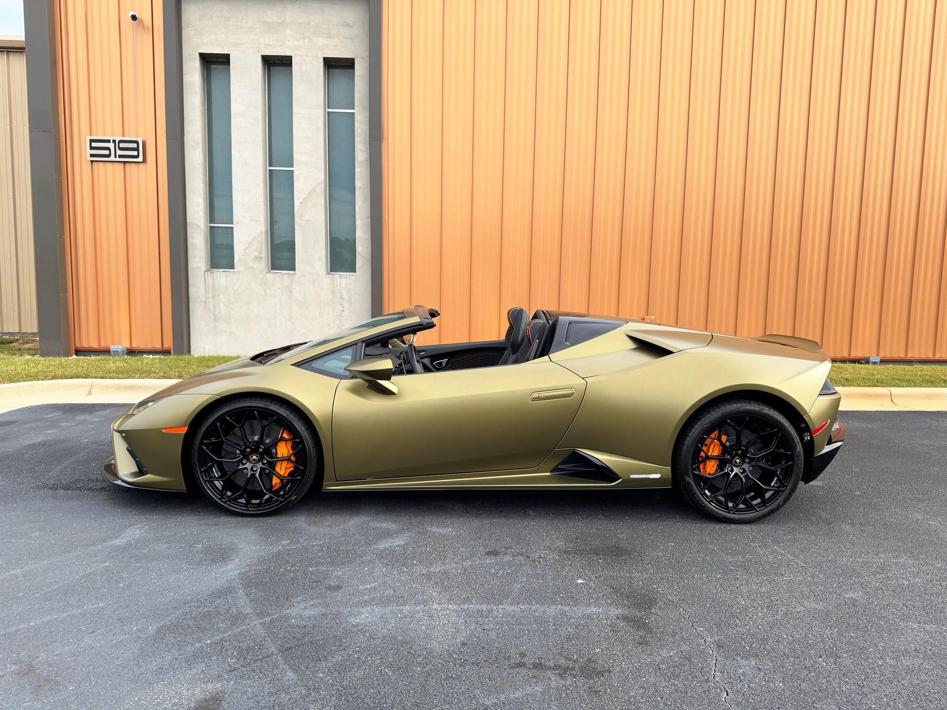 Used 2023 Lamborghini Huracan EVO RWD image 14