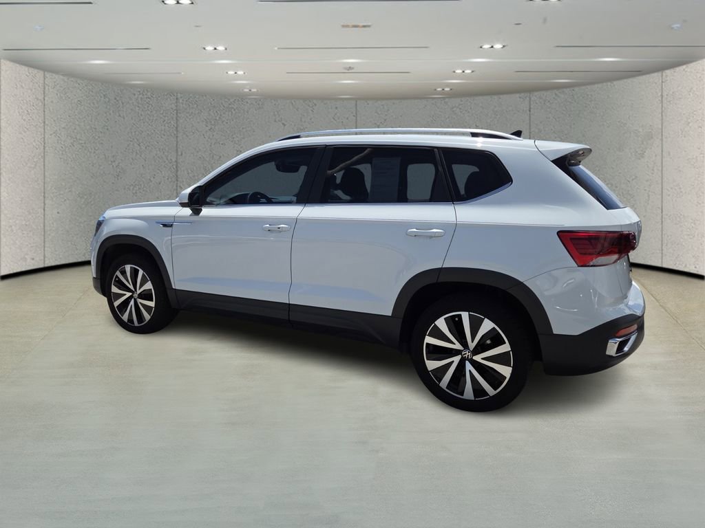 Used 2023 Volkswagen Taos SE image 5