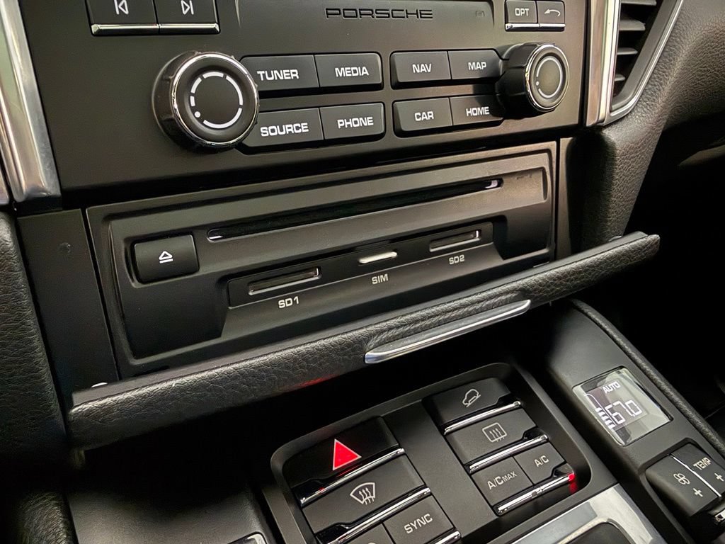 Used 2017 Porsche Macan S AWD/4WD image 40
