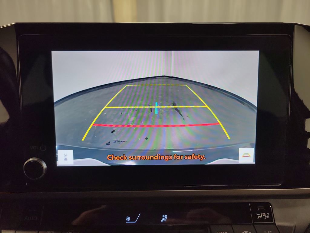 Used 2025 Toyota Camry SE image 20