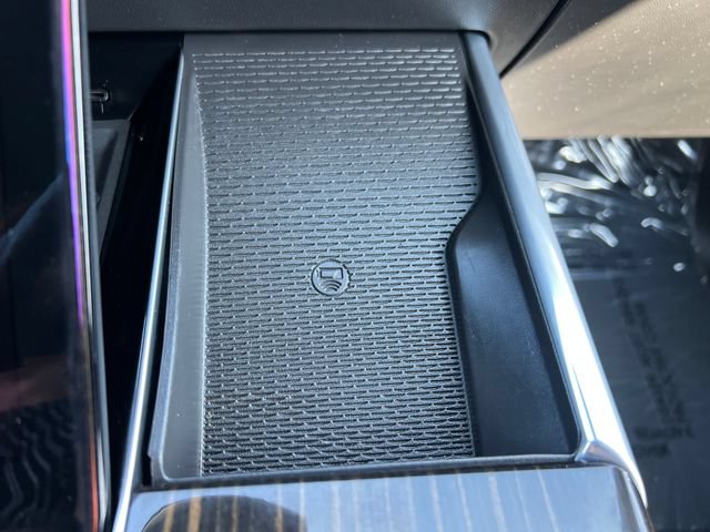 Certified 2025 Cadillac Escalade Premium Luxury AWD/4WD image 38