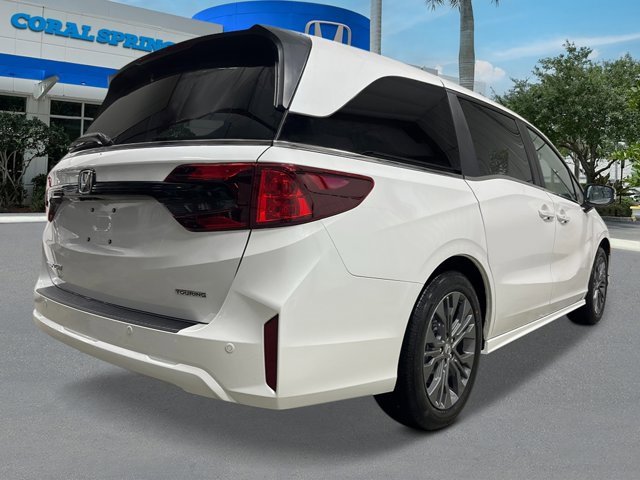 New 2026 Honda Odyssey Touring image 7