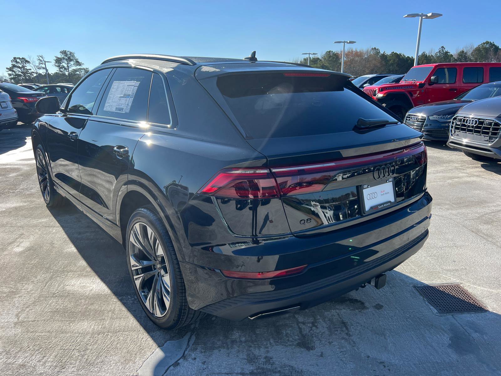 New 2025 Audi Q8 Premium image 7