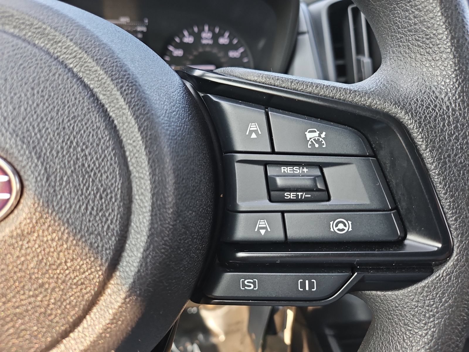 Used 2024 Subaru Crosstrek 2.0i w/ Crosstrek Mirror Package AWD/4WD image 23