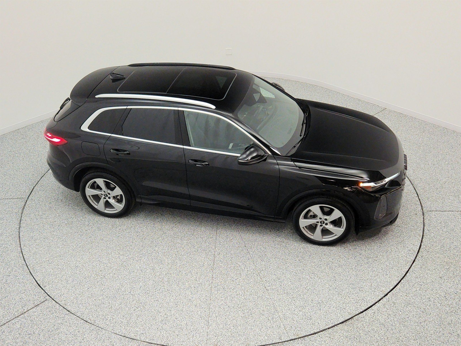 Used 2025 Audi Q5 Prestige AWD/4WD image 25