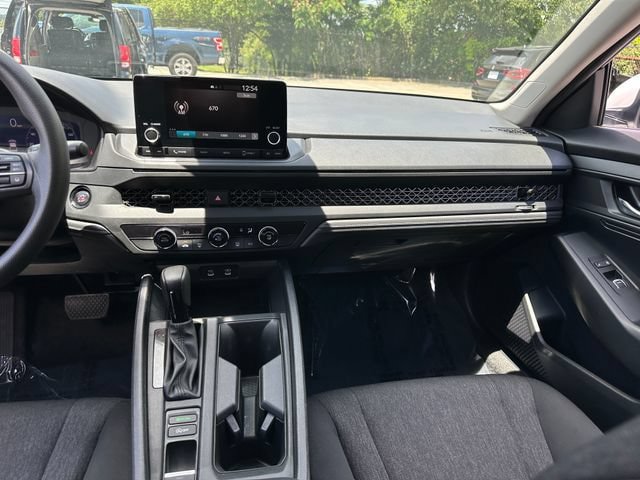 Used 2023 Honda Accord LX image 14