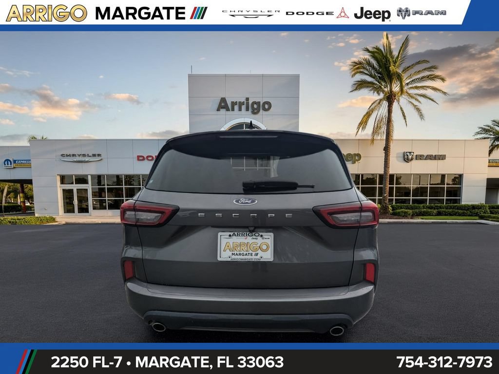 Used 2023 Ford Escape ST-Line FWD image 6