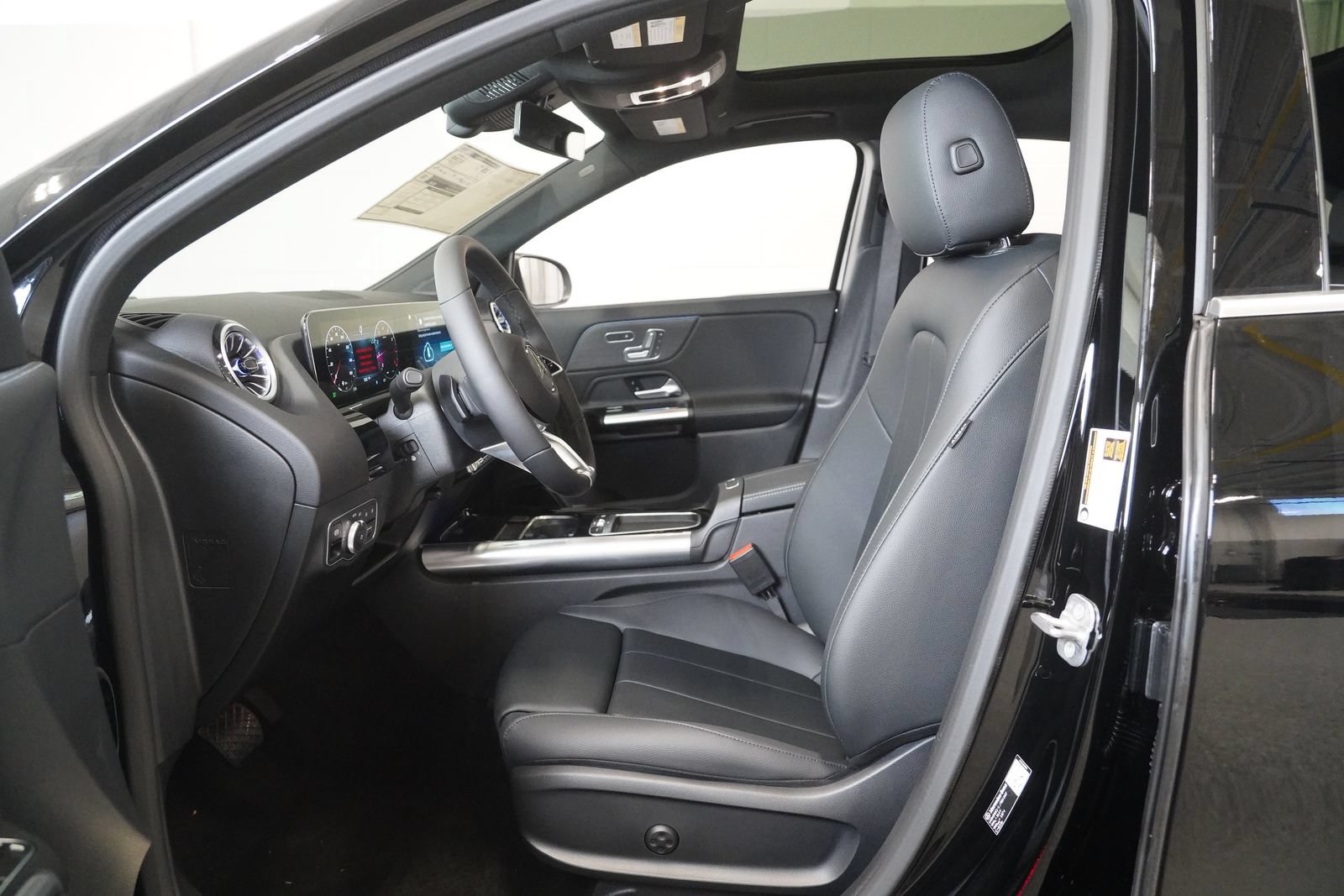 New 2026 Mercedes-Benz GLA 250 4MATIC image 14