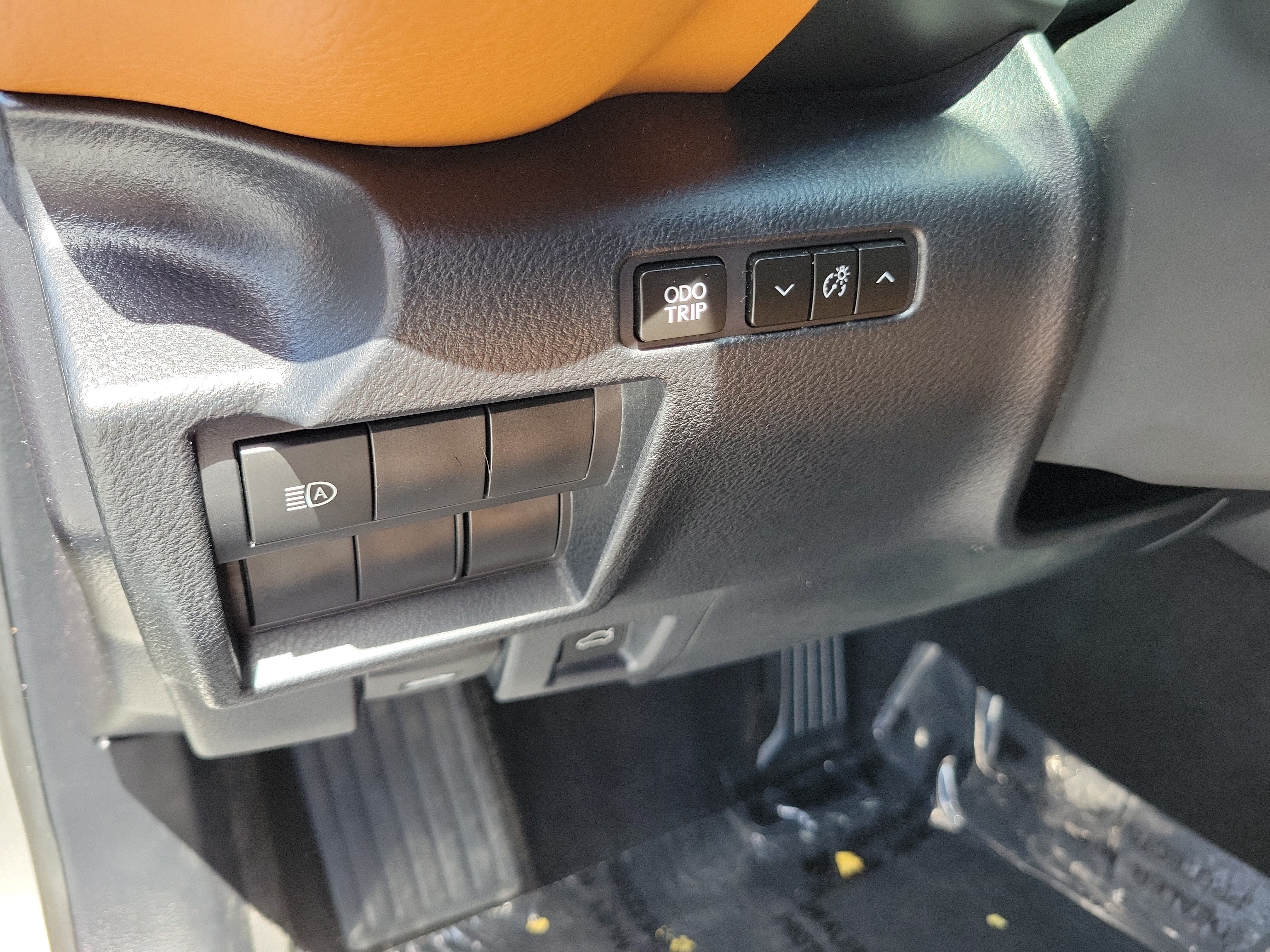 Certified 2023 Lexus IS 300 w/ Comfort Package RWD image 23