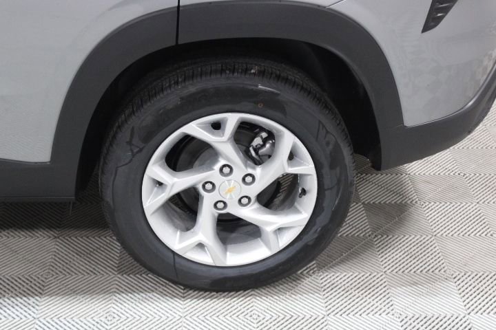 New 2026 Chevrolet Trax LS w/ LS Convenience Package image 39