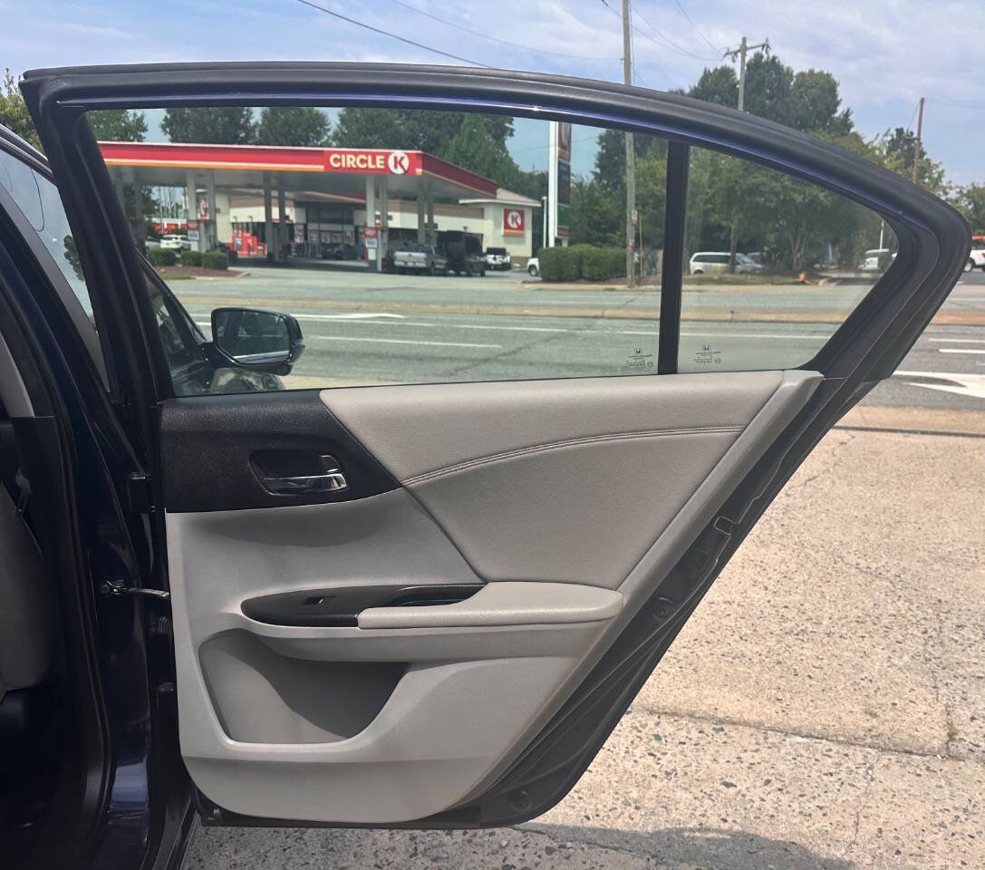 Used 2013 Honda Accord EX image 14