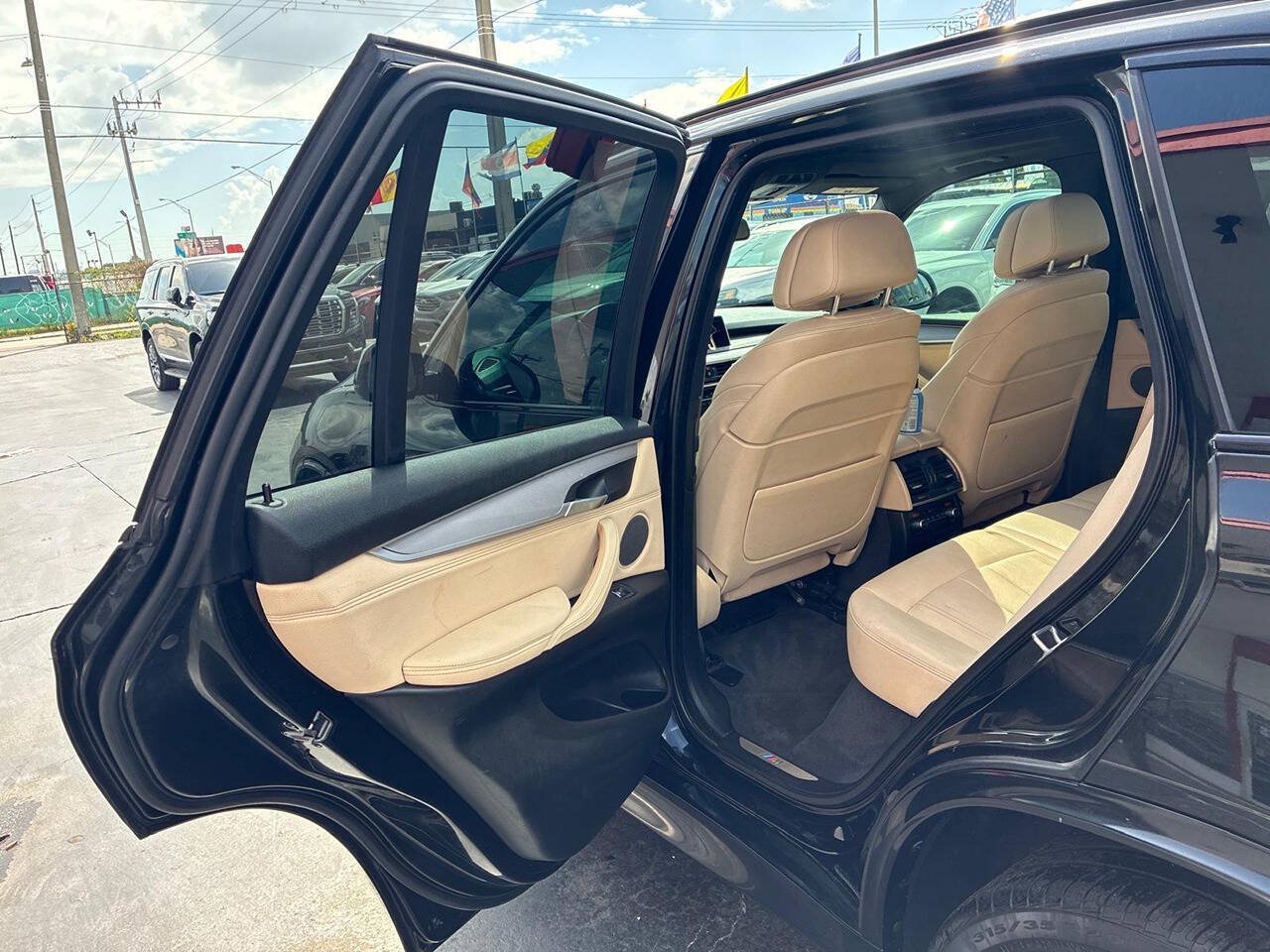 Used 2018 BMW X5 sDrive35i w/ M Sport Package RWD image 8
