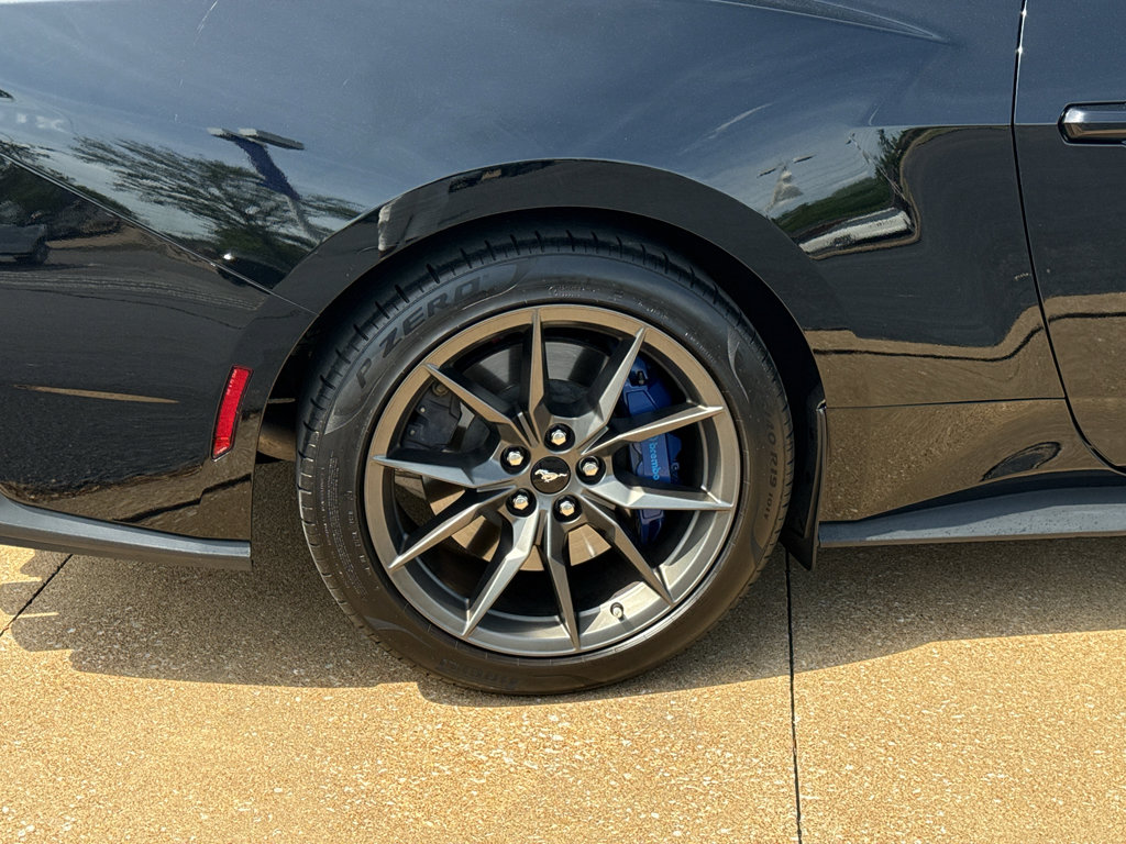 Used 2024 Ford Mustang Dark Horse image 6