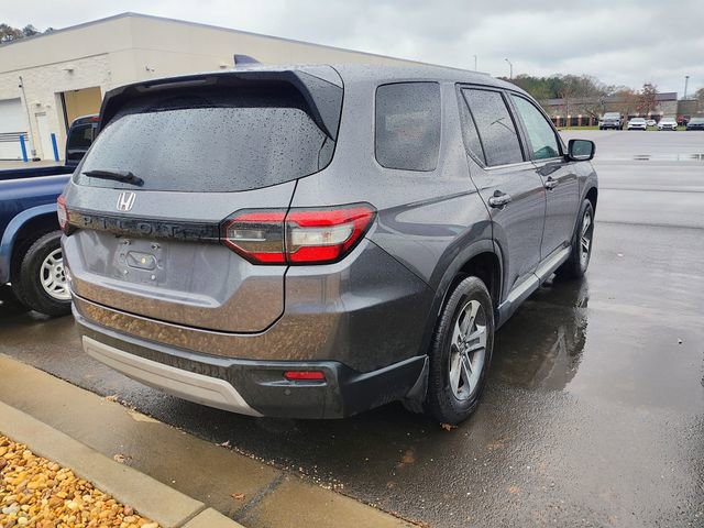 Used 2025 Honda Pilot EX-L image 5