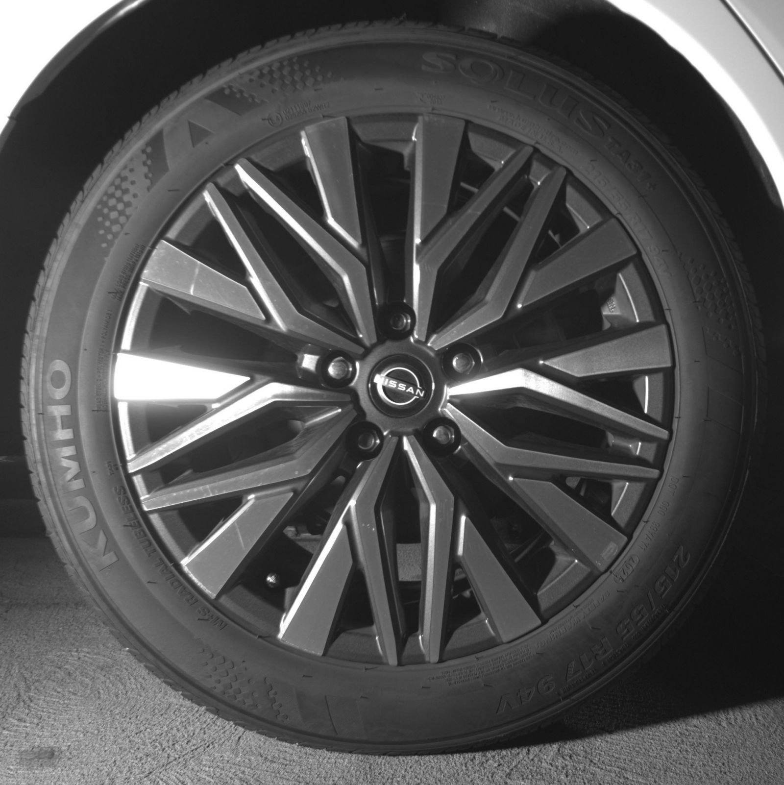 Used 2025 Nissan Altima 2.5 SV FWD image 18