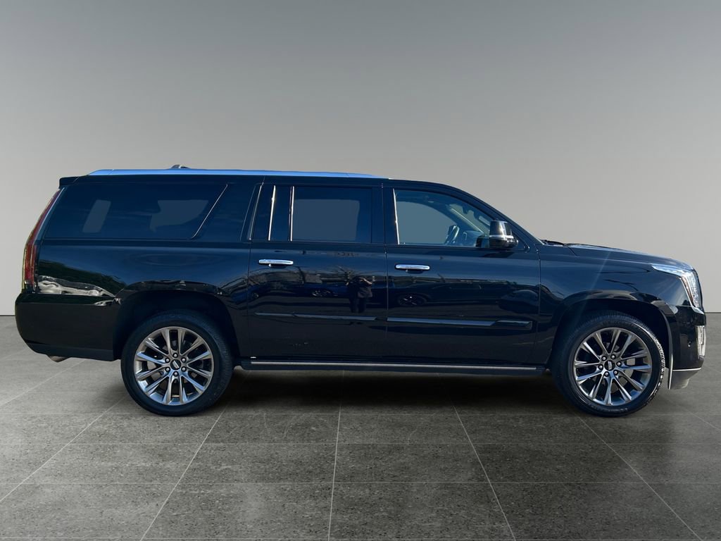 Used 2019 Cadillac Escalade ESV Platinum w/ Escalade Sport Edition image 8