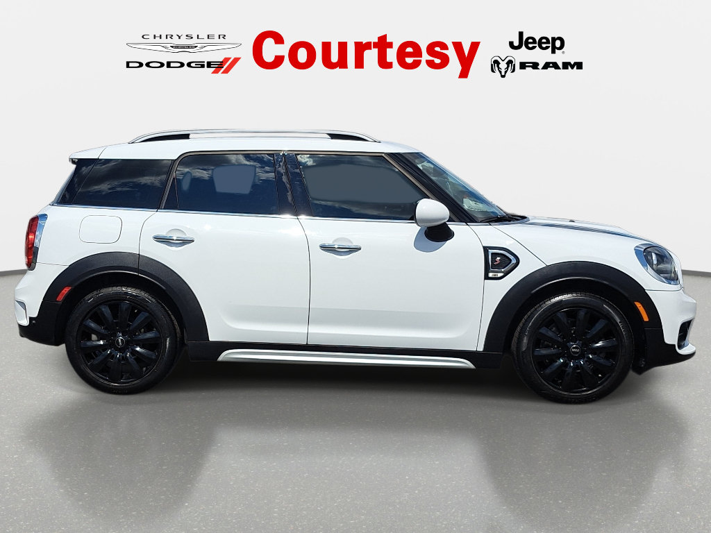 Used 2019 MINI Cooper Countryman S FWD image 3