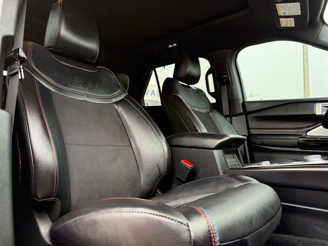 Used 2024 Ford Explorer ST w/ Equipment Group 401A AWD/4WD image 16