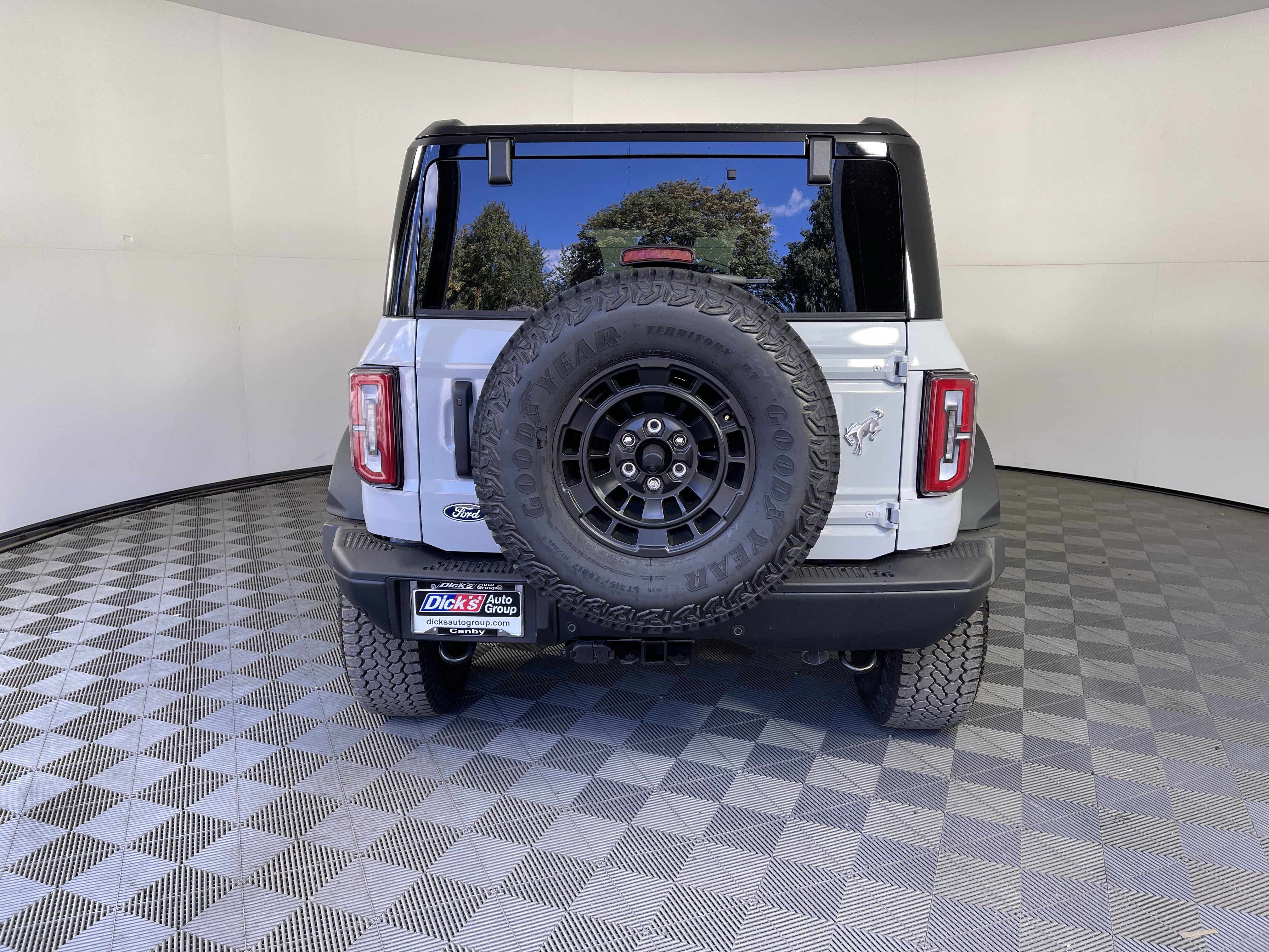 New 2026 Ford Bronco Badlands w/ Sasquatch Package AWD/4WD image 4