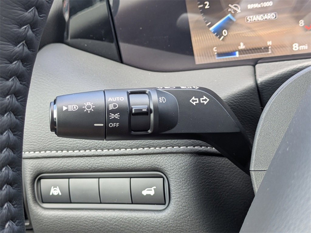 New 2025 Nissan Armada Platinum w/ Convenience Package image 32