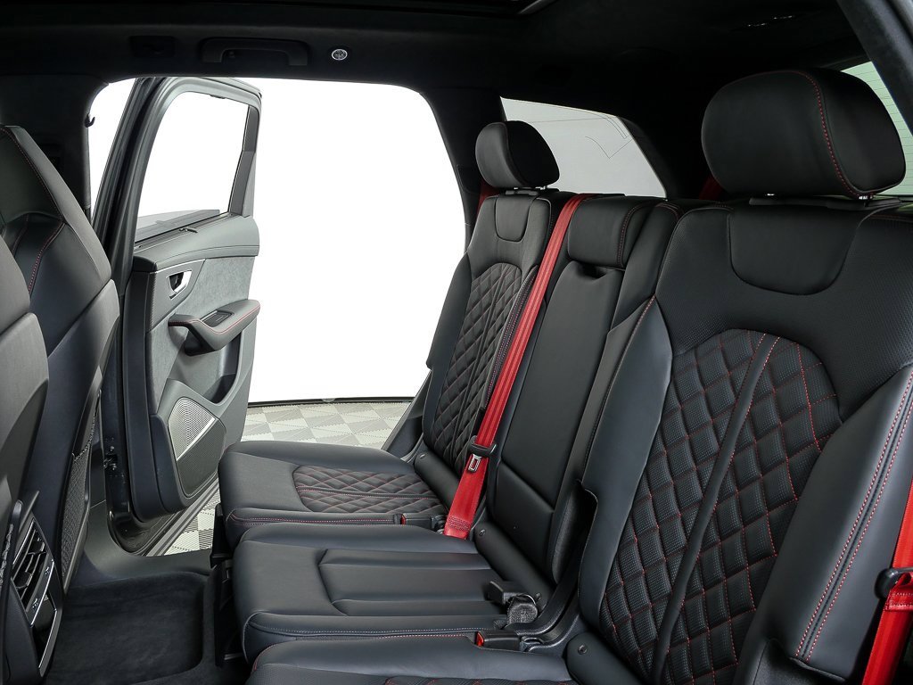 Used 2026 Audi SQ7 Prestige w/ S Sport Package image 22