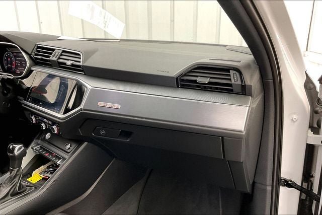 Used 2020 Audi Q3 2.0T Prestige AWD/4WD image 18