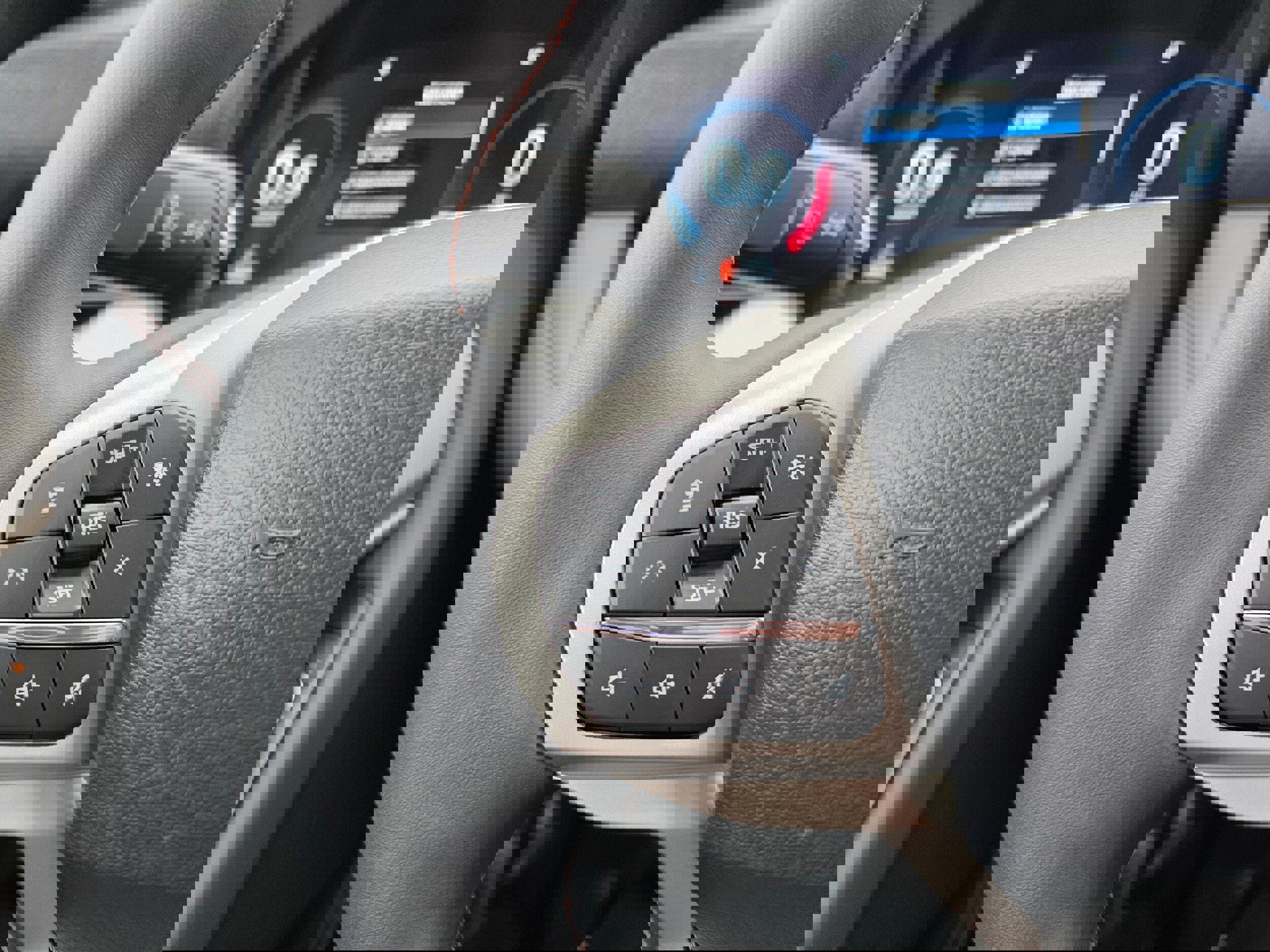 New 2026 Ford Explorer Active w/ Active Comfort Package image 16