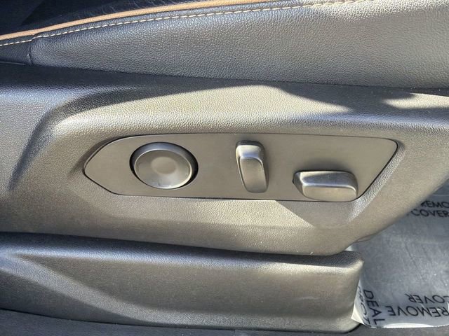 Used 2023 GMC Yukon XL AT4 w/ AT4 Premium Plus Package image 12