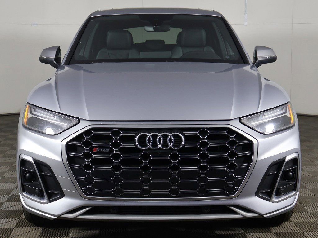 Used 2023 Audi SQ5 Premium Plus w/ Premium Plus Package image 12