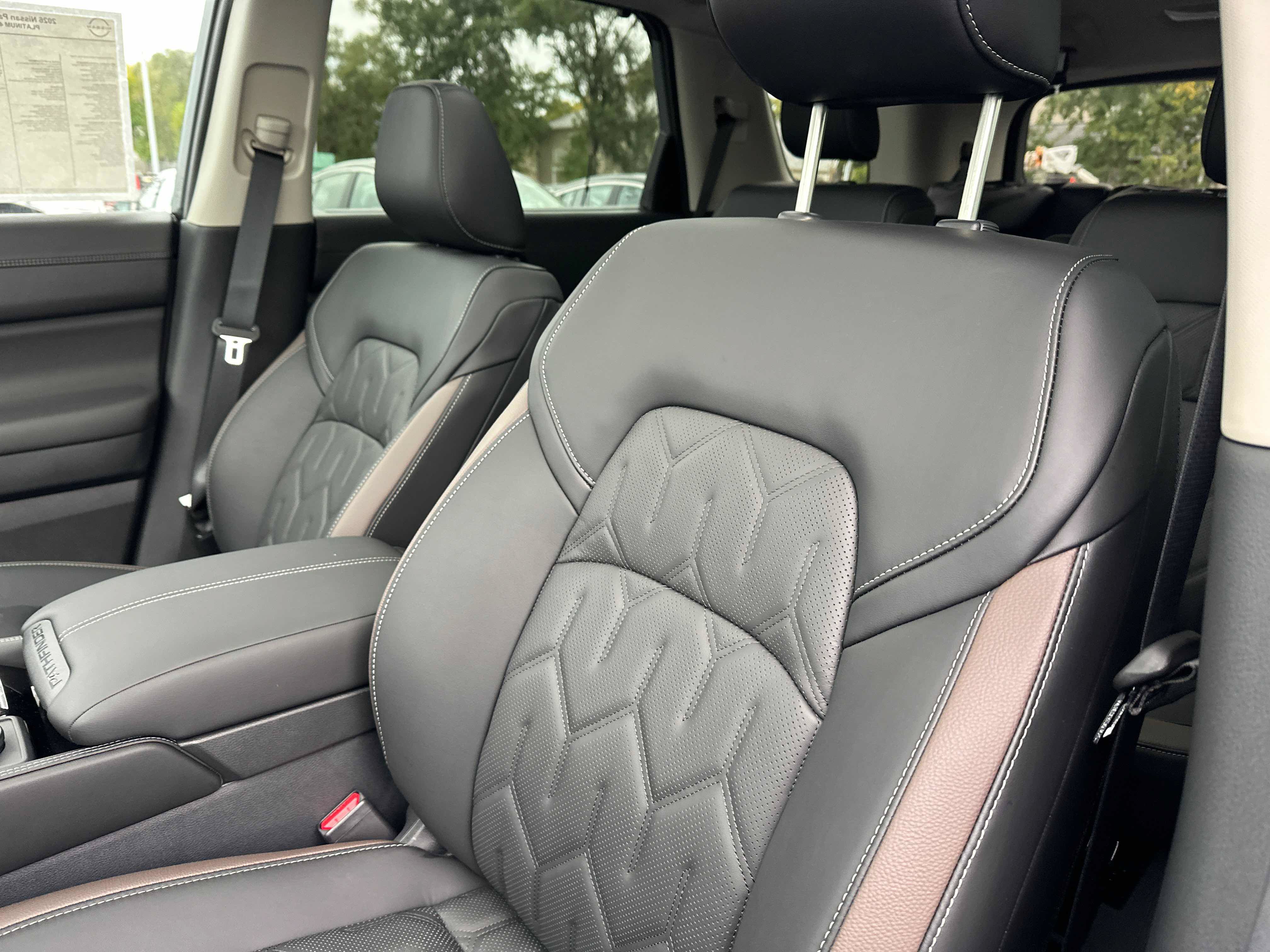 New 2026 Nissan Pathfinder Platinum AWD/4WD image 25